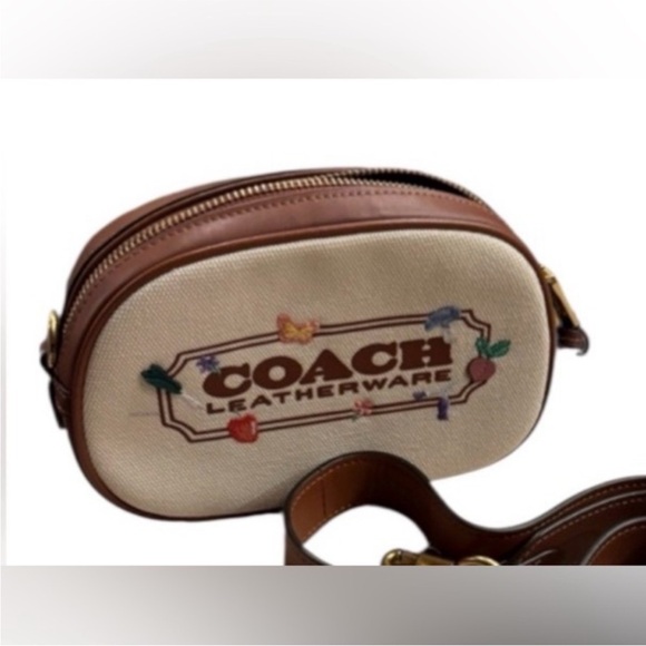 Coach Leatherware Camera Bag Badge Embroidered Veggie Garden - Picture 5 of 5